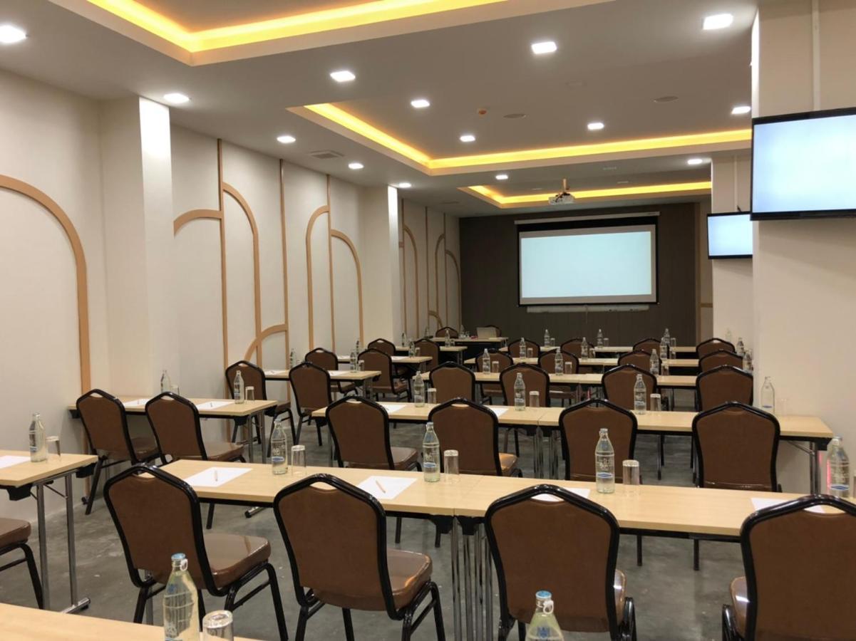 Nappiness Hotel - Sha Extraplus Банкок Екстериор снимка