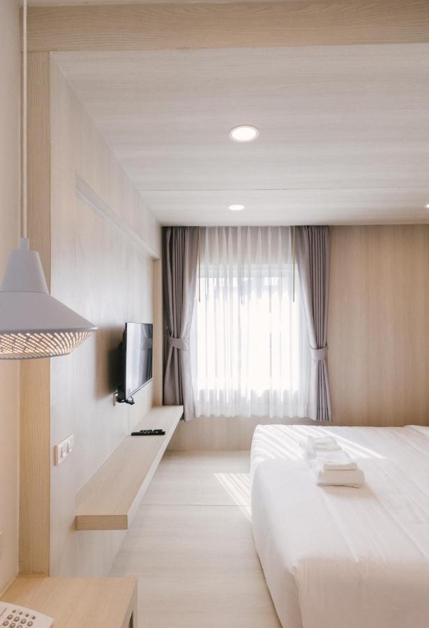 Nappiness Hotel - Sha Extraplus Банкок Екстериор снимка